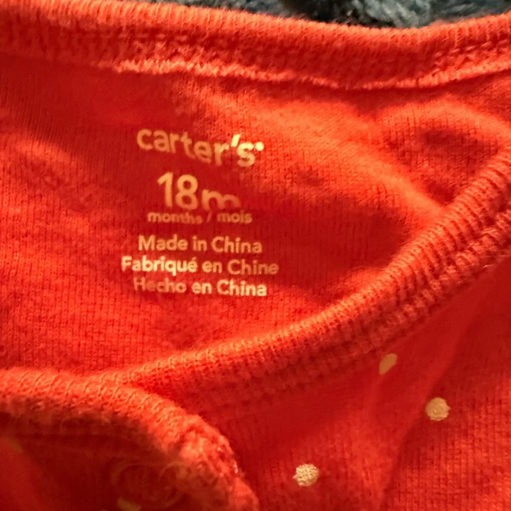 ☃️Carter's Vibrant Orange/Red Romper - Picture 3 of 3
